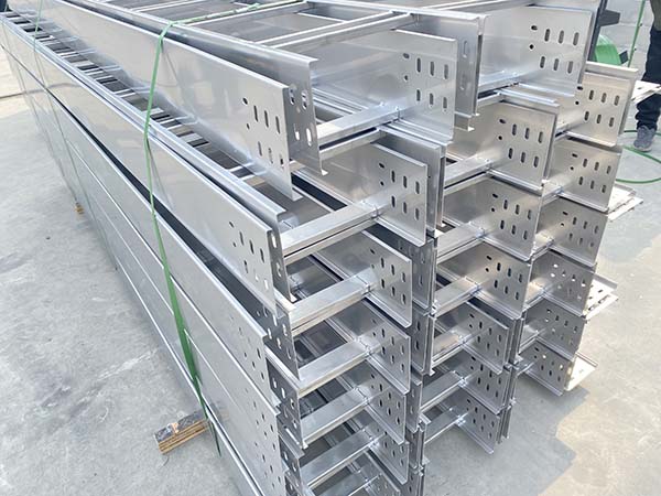 不銹鋼梯形橋架